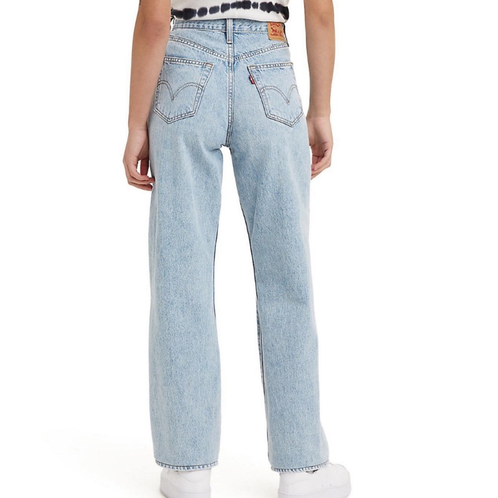 Levis straight leg jeans